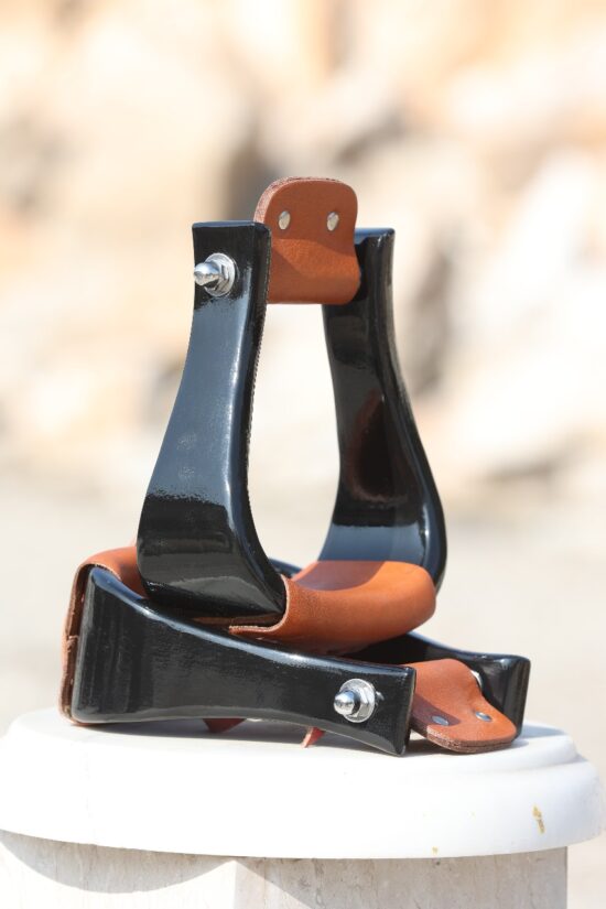 Handcrafted Black Oak Western Stirrup - Image 2