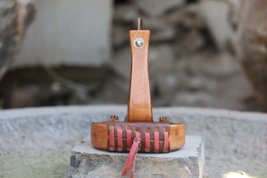 Western Style Wooden Stirrup - Image 2