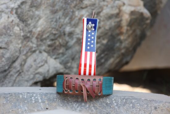Patriotic Oak Stirrup – USA Flag Desig